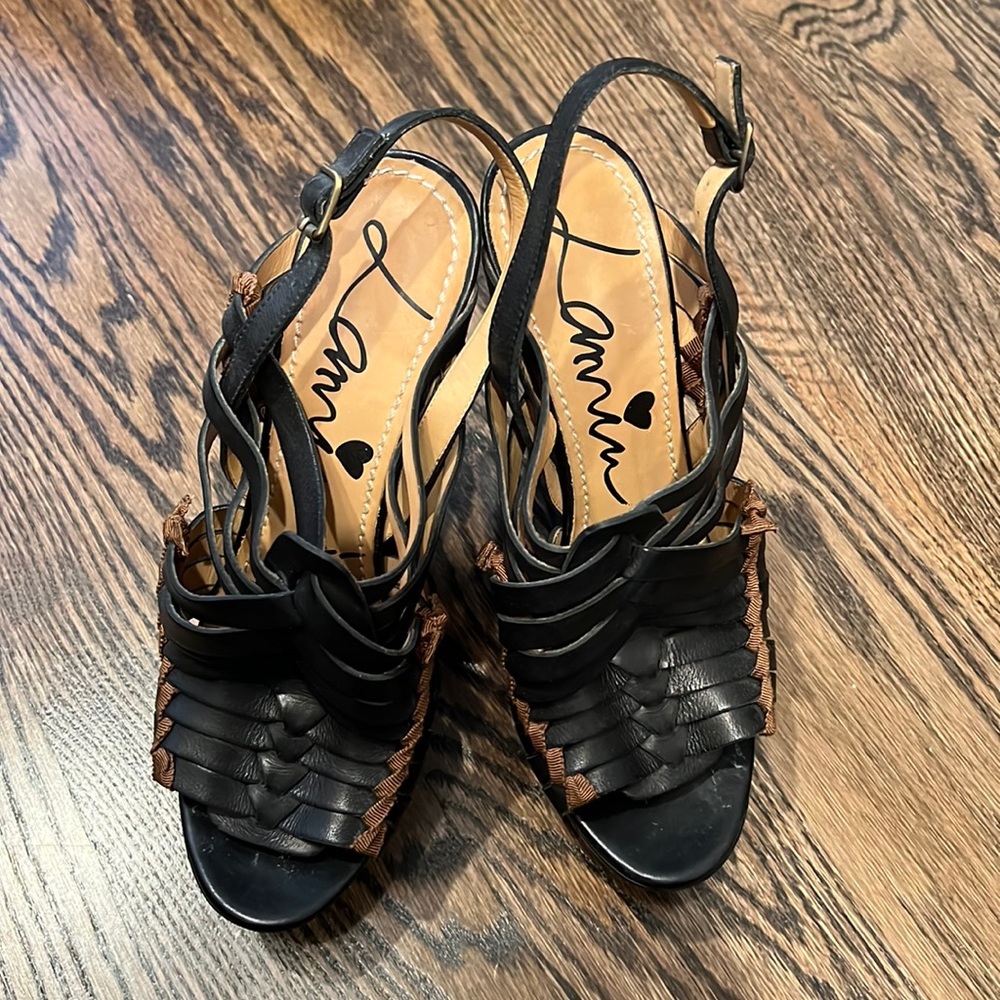 Lanvin Black 2011 Leather Slingback  size 39 but run small like 8